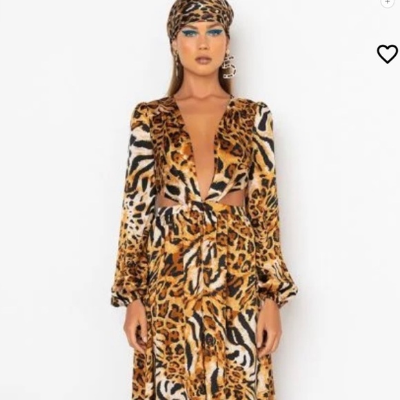 *NEW* Tiger print Fresh Out The City CUT OUT
Maxi Dress - shopAKIRA - Picture 1 of 7